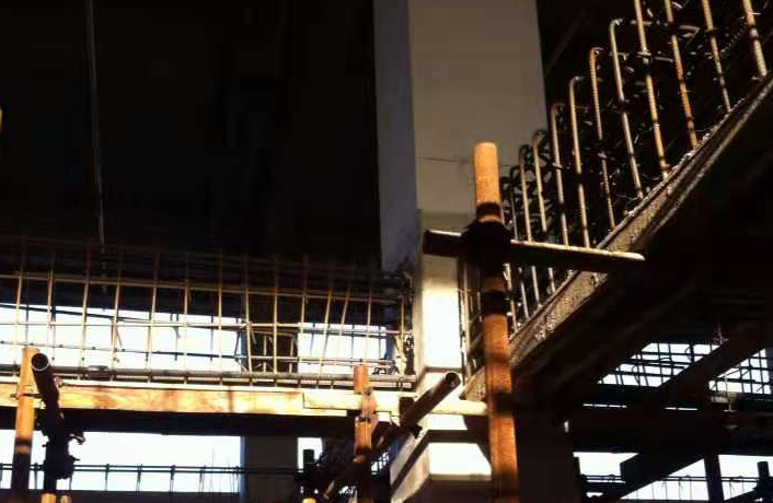 淄博一厂房梁柱截面加大施工